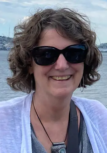 Cynthia Newman Headshot