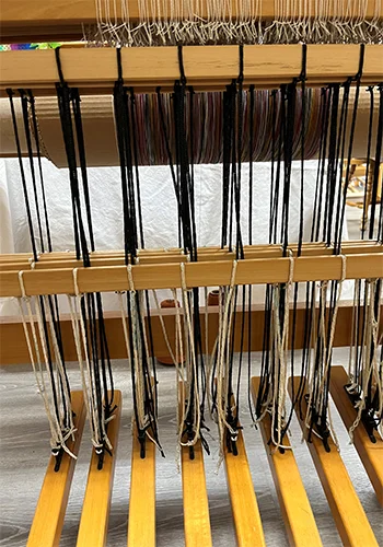 Hollandia Louet Loom black and white cords