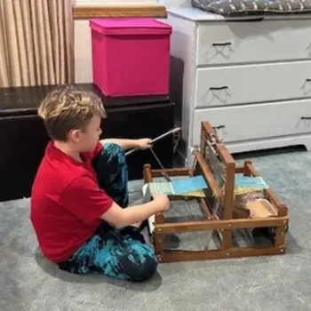 Kid 3 weaving